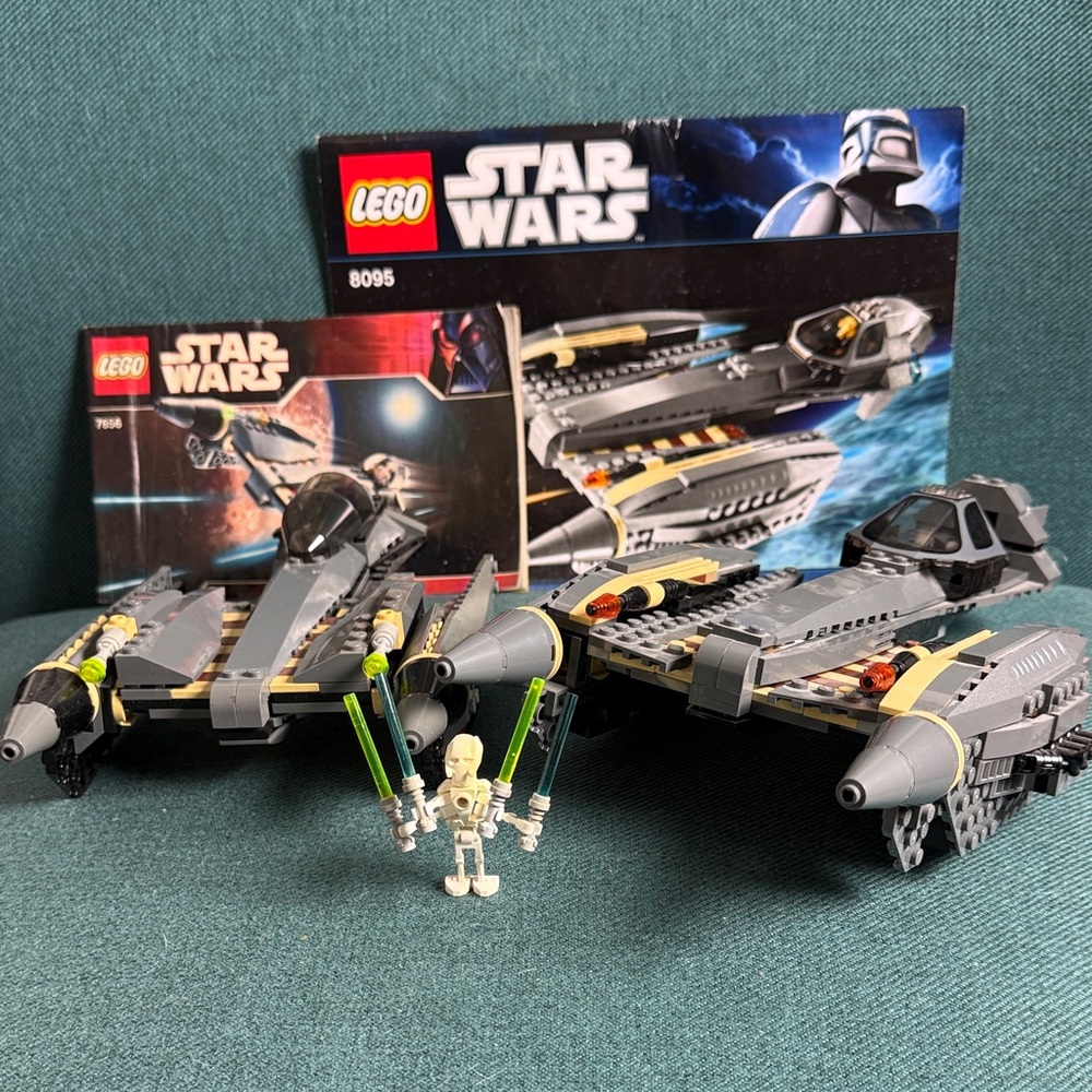 LEGO Star Wars General Grievous' Starfighter 8095 & 7656 Set of 2 with Grievious